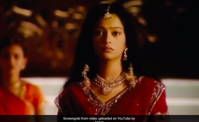 'पृथ्वीराज चौहान' की 'संयोगिता' अब हो गई हैं काफी स्टाइलिश, लेटेस्ट तस्वीरों ने जीता फैन्स का दिल