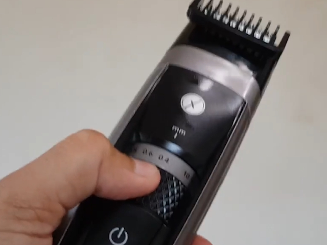 Grooming Review: XMate Juno Beard Trimmer