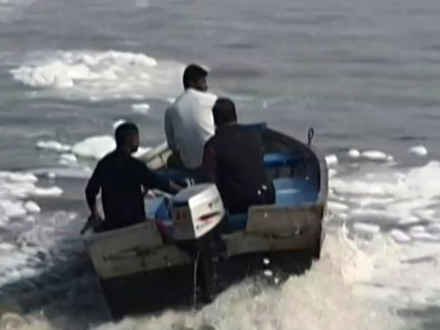 Boats, Barricades, Water-Spraying To Contain Toxic Foam In Yamuna