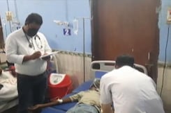 18 Die After Drinking Spurious Liquor In Bihar, Nitish Kumar Defends Prohibition 18 Die After Drinking Spurious Liquor In Bihar, Nitish Kumar Defends Prohibition