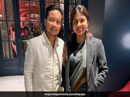 पवनदीप और अरुणिता ने लंदन में यूं साथ मनाई अपनी पहली दिवाली, कपल ने शेयर की रोमांटिक फोटो पवनदीप और अरुणिता ने लंदन में यूं साथ मनाई अपनी पहली दिवाली, कपल ने शेयर की रोमांटिक फोटो