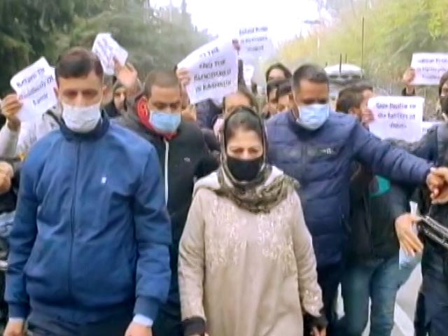 Mehbooba Mufti Demands Judicial Probe Into Srinagar Encounter