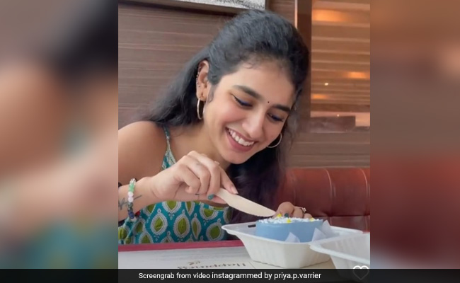 Priya Prakash Varrier ने दोस्तों संग यूं मनाया अपना 22 वां जन्मदिन, शेयर किया खूबसूरत Video