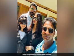Viral Pic Of Aishwarya Rai Bachchan, Abhishek And Aaradhya With A Fan Viral Pic Of Aishwarya Rai Bachchan, Abhishek And Aaradhya With A Fan