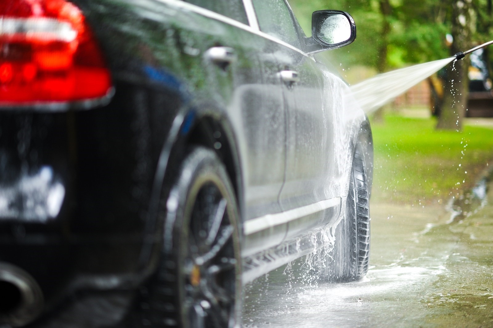 The Right Way To Clean Your Car