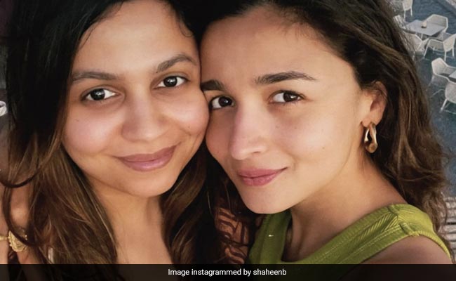 Trending: An "Appreciation Post" For Alia Bhatt From Sister Shaheen