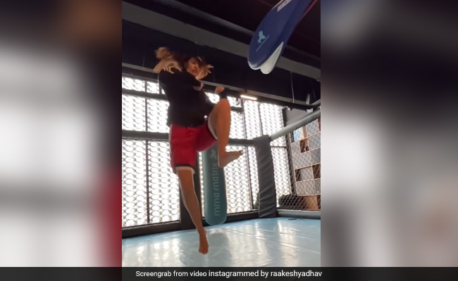 Disha Patani Nails The 720 Kick Like A Pro. Rumoured Boyfriend Tiger Shroff Is Impressed