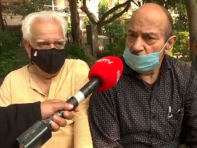 Help Us, Say Delhi's Children And Senior Citizens Amid Air Emergency