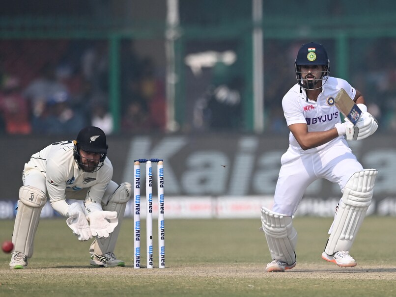 India vs New Zealand 1st Test Day 2 Live Score Updates: Wriddhiman Saha, Axar Patel Look To Extend India's Lead In Kanpur | Cricket News