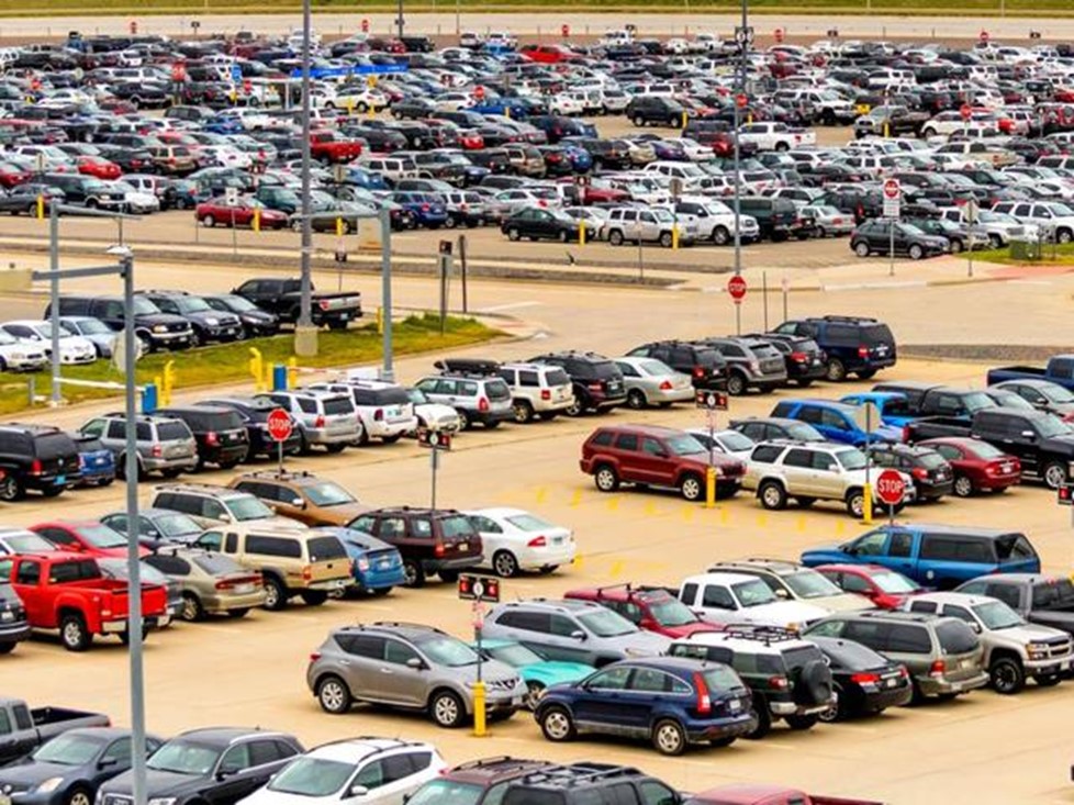 Dos And Don'ts While Parking Your Car