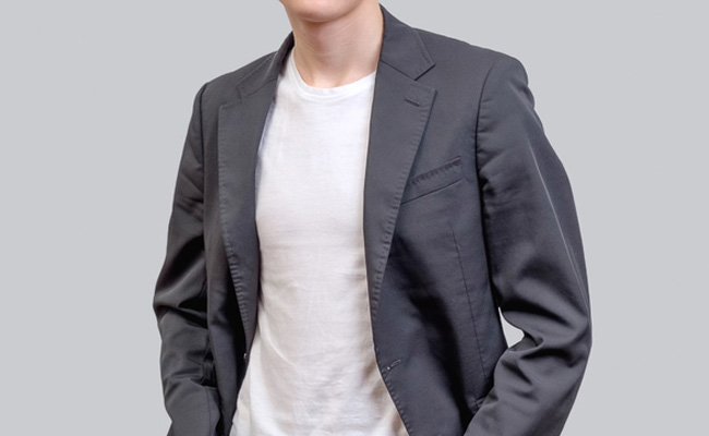 These Blazers For Men Are Bound To Make A Stylish Statement When You Step Out