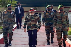 PM Modi Celebrates Diwali With Soldiers In J&K's Rajouri PM Modi Celebrates Diwali With Soldiers In J&K's Rajouri