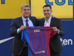 Xavi Hernandez Unveiled As Barcelona Coach To Fans At Camp Nou