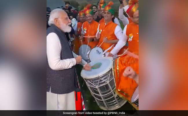 Watch: PM Modi Plays Drums In Meet With Indian Community In Scotland