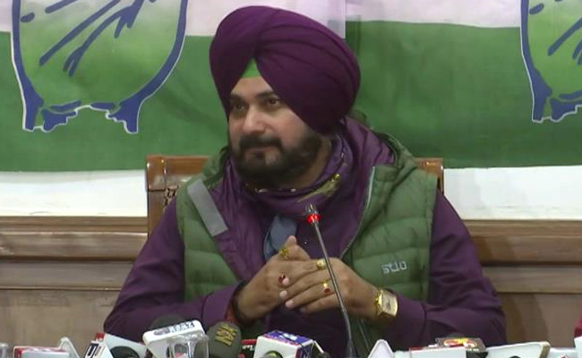 Navjot Sidhu Says His Security Reduced, Calls Bhagwant Mann "Most Protected Chief Minister"