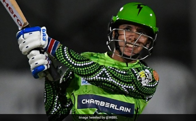 स्मृति मंधाना का तूफान, महिला बिग बैश लीग में शतक लगाने वाली पहली भारतीय, ठोके 114 रन, देखें Video