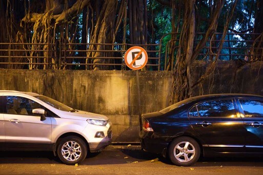 Dos And Don'ts While Parking Your Car