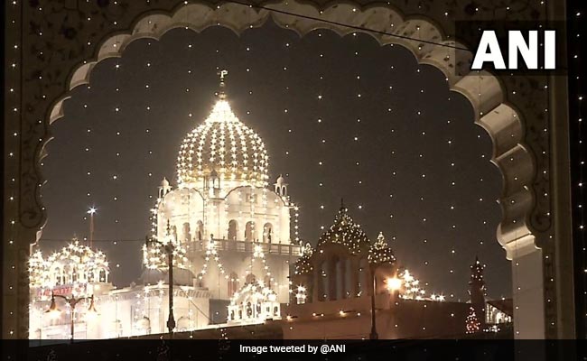 ब्रिटेन में एक सदी बाद सेना में लौटीं सिखों की प्रार्थना पुस्तकें, हर सेना के लिए है ख़ास कवर