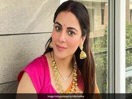 शादी के बाद ससुराल में यूं नजर आई श्रद्धा आर्या, मांग में सिंदूर भर बनारसी साड़ी पहने दिखा गॉर्जियस लुक शादी के बाद ससुराल में यूं नजर आई श्रद्धा आर्या, मांग में सिंदूर भर बनारसी साड़ी पहने दिखा गॉर्जियस लुक
