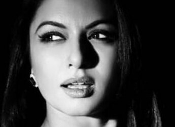 Bhagyashree Had A Good Food Day In Hyderabad; See Pics Here Bhagyashree Had A Good Food Day In Hyderabad; See Pics Here