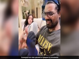 रेमो डिसूजा से पत्नी ने पूछा हैप्पी मैरिड लाइफ का सीक्रेट, कोरियोग्राफर ने दिया ऐसा जवाब- देखें Video रेमो डिसूजा से पत्नी ने पूछा हैप्पी मैरिड लाइफ का सीक्रेट, कोरियोग्राफर ने दिया ऐसा जवाब- देखें Video