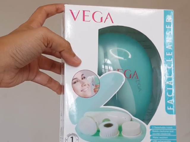 Skincare Review: Vega Facial Cleansing Brush