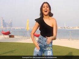 अनुष्का शर्मा ने 'जुगनू' सॉन्ग पर फनी अंदाज में किया डांस, वायरल हो गया Video अनुष्का शर्मा ने 'जुगनू' सॉन्ग पर फनी अंदाज में किया डांस, वायरल हो गया Video
