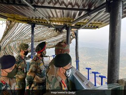 Army Chief Carries Out Aerial Survey Of Border Areas In Jammu Army Chief Carries Out Aerial Survey Of Border Areas In Jammu