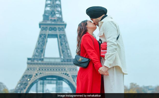 Neha Kakkar And Rohanpreet Singh Seal It With A Kiss In Paris. See Pics