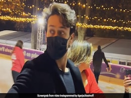 मैनेजर के साथ लंदन में Ice skating करते नजर आए Tiger Shroff , वीडियो देख मां और गर्लफ्रेंड का यूं आया कमेंट मैनेजर के साथ लंदन में Ice skating करते नजर आए Tiger Shroff , वीडियो देख मां और गर्लफ्रेंड का यूं आया कमेंट