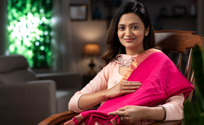 Refresh Your Ethnic Wardrobe With These Beautiful Embroidered Kurta Sets