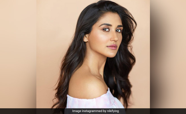 Actress Nikita Dutta Reveals Bike Thieves "Snatched" Her Phone Out Of Her Hand