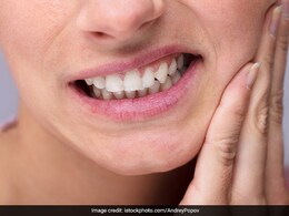 दांत के दर्द से कुछ भी खाना-पीना हो गया है मुश्किल तो ये 5 तरीके दूर कर सकते हैं दिक्कत, तुरंत महसूस होता है आराम   दांत के दर्द से कुछ भी खाना-पीना हो गया है मुश्किल तो ये 5 तरीके दूर कर सकते हैं दिक्कत, तुरंत महसूस होता है आराम