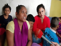 मुंबई: जुलाई में दीवार गिरने से बेघर हुए 10 परिवारों को अभी भी पुनर्वास का इंतजार, दो कमरों में रहने को मजबूर मुंबई: जुलाई में दीवार गिरने से बेघर हुए 10 परिवारों को अभी भी पुनर्वास का इंतजार, दो कमरों में रहने को मजबूर