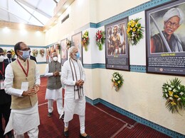 पीएम मोदी के साथ चलते शिवराज सिंह चौहान को रोकने वाली वायरल तस्वीर की क्या है सच्चाई... पीएम मोदी के साथ चलते शिवराज सिंह चौहान को रोकने वाली वायरल तस्वीर की क्या है सच्चाई...