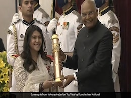 Karan Johar, Ekta Kapoor Receive Their Padma Shri Awards Karan Johar, Ekta Kapoor Receive Their Padma Shri Awards