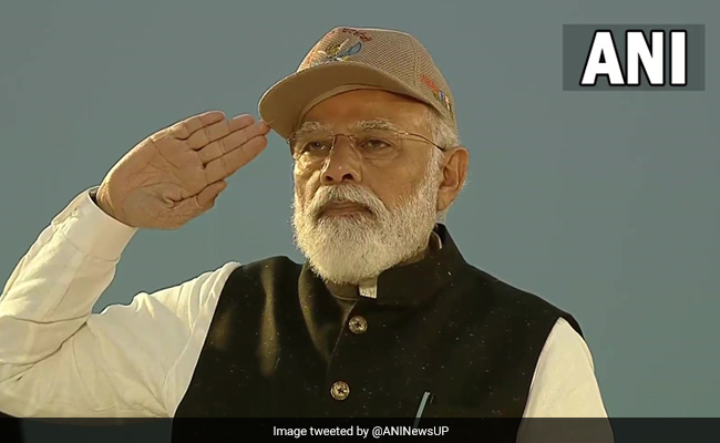 PM Modi Launches Projects Worth Rs 3,425 crore in UP's Jhansi