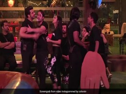 भारती सिंह ने बिग बॉस के घर में जाकर लगाई कंटेस्टेंट के बीच चिंगारी, आपस में भिड़े करण कुंद्रा और प्रतीक भारती सिंह ने बिग बॉस के घर में जाकर लगाई कंटेस्टेंट के बीच चिंगारी, आपस में भिड़े करण कुंद्रा और प्रतीक