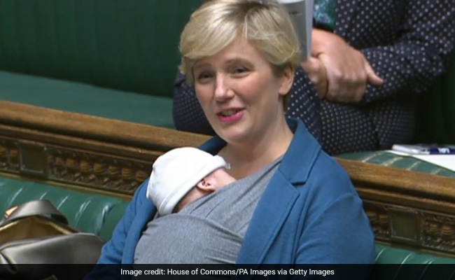 संसद में स्तनपान कराने वाली ब्रिटिश सांसद को मिली बच्चा साथ ना लाने की हिदायत