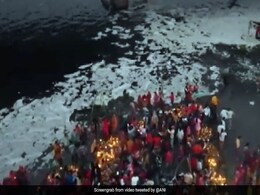 Devotees Soak In Yamuna's Toxic Foam For Final Day Of Chhath Puja Rituals Devotees Soak In Yamuna's Toxic Foam For Final Day Of Chhath Puja Rituals