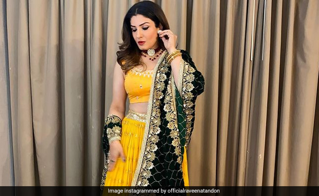 पीले लहंगे में रवीना टंडन ने शेयर कीं गॉर्जियस Photos, बोलीं- येलो के साथ कभी गलती नहीं कर सकती