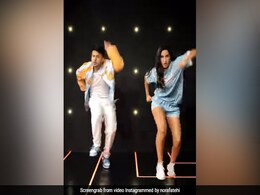 'कुसु-कुसु' सॉन्ग पर नोरा फतेही ने निकाला नया डांस स्टाइल, जबरदस्त Video हुआ वायरल 'कुसु-कुसु' सॉन्ग पर नोरा फतेही ने निकाला नया डांस स्टाइल, जबरदस्त Video हुआ वायरल