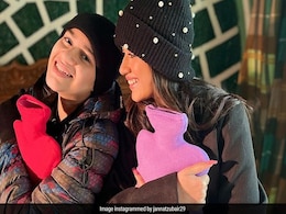 सर्दी से परेशान हुई जन्नत जुबैर, स्वेटर और टोपी भी हुई नाकाम तो लगाया यह जुगाड़ सर्दी से परेशान हुई जन्नत जुबैर, स्वेटर और टोपी भी हुई नाकाम तो लगाया यह जुगाड़