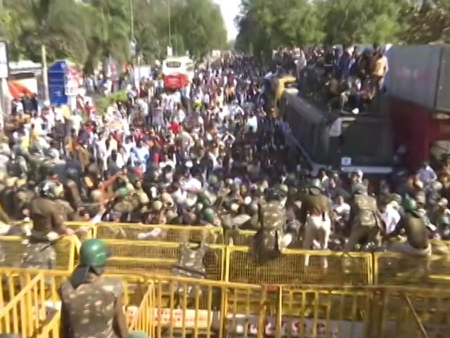 Police Versus Congress Students' Wing In Bhopal During Protest March