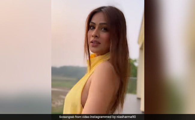 निया शर्मा ने वनपीस पहन किया अतरंगी डांस, फैंस बोले- बस भी करो...