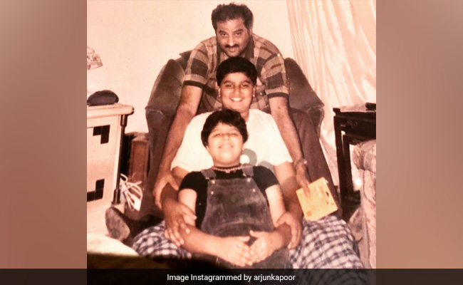 Now That's What We Call A Throwback. See Arjun Kapoor's Wish For Dad Boney