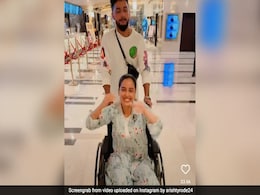सृष्टि रोडे ने पांव में चोट के बावजूद किया धमाकेदार डांस, फैंस बोले- इतना मत नाचो कहीं दूसरा ना टूट जाए सृष्टि रोडे ने पांव में चोट के बावजूद किया धमाकेदार डांस, फैंस बोले- इतना मत नाचो कहीं दूसरा ना टूट जाए
