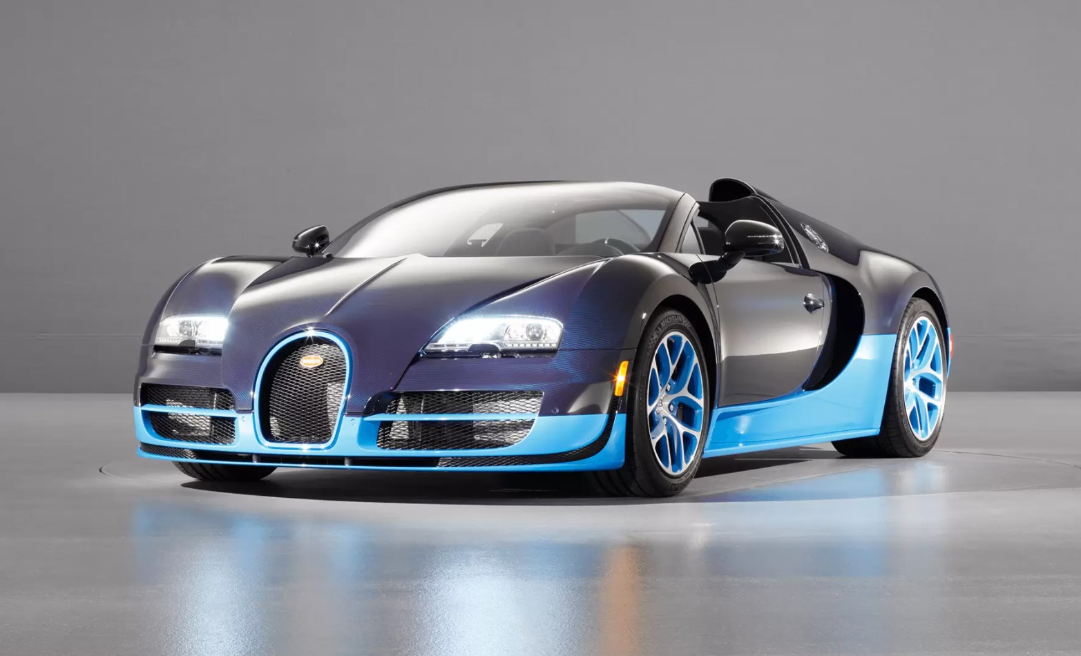 Famous Footballers And Their Favourite Set Of Wheels