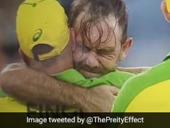 T20 WC: ऑस्ट्रेलिया बना चैंपियन, कप्तान फिंच से गले लगकर रोने लगे मैक्सवेल, देखें Video