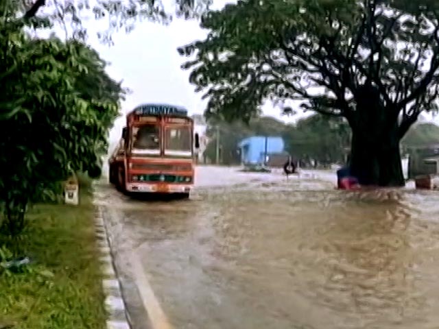 Watch: Highway Near Chennai Flooded, 3,000 In Relief Camps After Rain